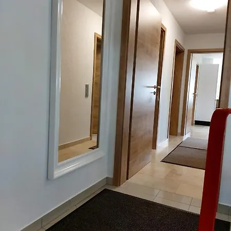 Giulia In Ideal Fuer 2 Familien Lägenhet *