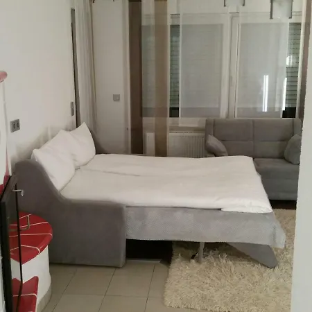 Giulia In Ideal Fuer 2 Familien *