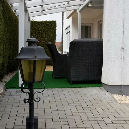 Giulia In Ideal Fuer 2 Familien Günzburg